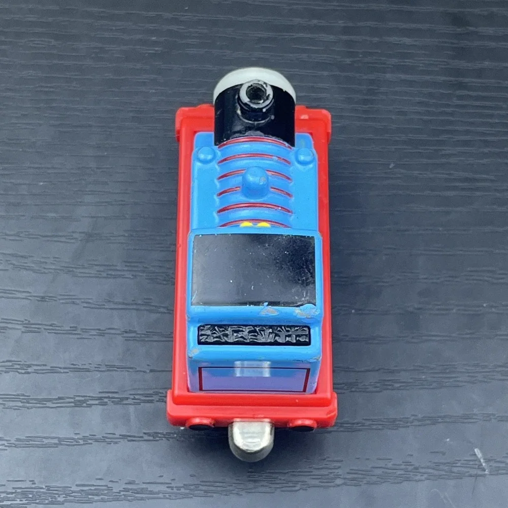 Thomas & Friends Take Along Surprised Thomas Diecast Train Engine Learning Curve